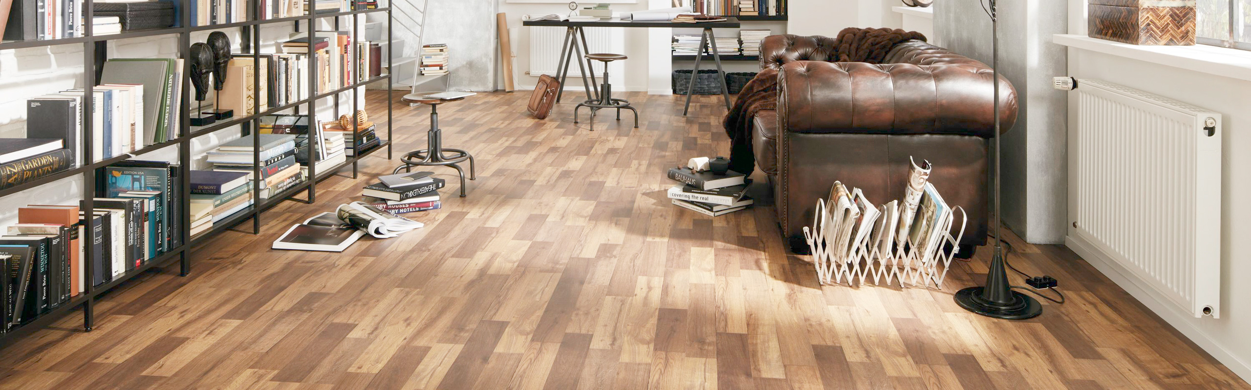 Raumdecor_Haass_Laminatauswahl_Raumbild_LA040M_Oxfortd_Oak_A3_4c_1 Raumdecor_Haass_Laminatauswahl_Raumbild_LA040M_Oxfortd_Oak_A3_4c_1